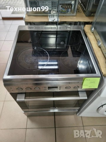 Свободностояща фурна Privileg с четири горни котлона schott ceran, снимка 4 - Печки, фурни - 52550411