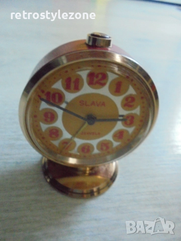 № 8376 Стар механичен съветски будилник SLAVA , снимка 4 - Антикварни и старинни предмети - 52460309
