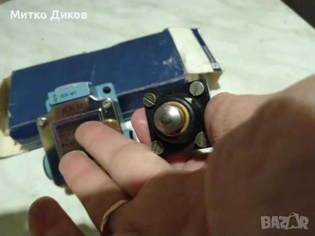 Краен изключвател Telemecanique limit switch XCK-M 102 France маркови френски, снимка 3 - Резервни части за машини - 48543960