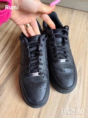 Оригинални мъжки кецове NIKE AIR FORCE 1 '07 LE ! 44 н, снимка 3 - Кецове - 53660073