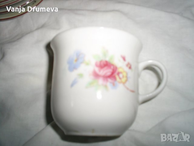 чаша за чай,кафе,мляко от преди 1990 г. и чинийка, снимка 2 - Чаши - 34477359