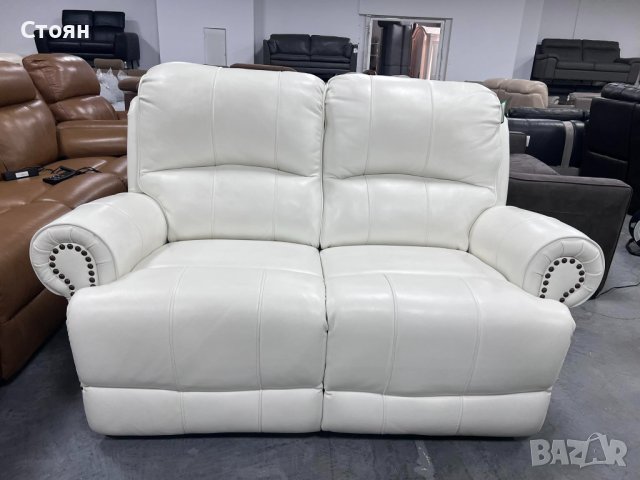 Бял кожен диван двойка с ръчен релаксиращ механизъм, снимка 6 - Дивани и мека мебел - 41376680