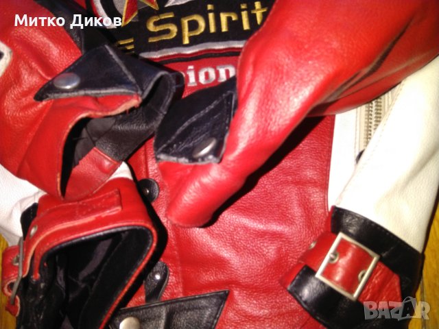 Мотористко яке оригинално  марково на Англия от свет.шампионат в Ассен Холандия-ест. кожа-размер С, снимка 3 - Други спортове - 41713549