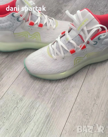 Баскетболни маратонки , снимка 2 - Маратонки - 53762918