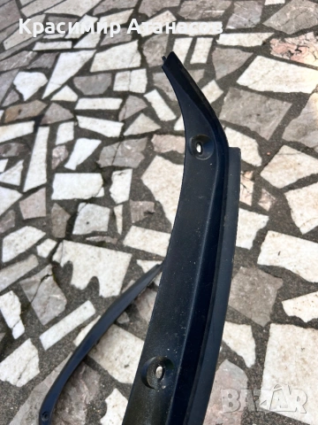 A2046931633. Дъждовни лайстни лява и дясна багажник за Мерцедес Ц-класа W204. Седан. A2046931533, снимка 4 - Аксесоари и консумативи - 53061420