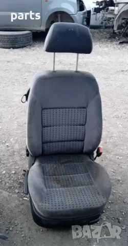 Предна Дясна Седалка VW Голф 4 (2) (две врати), снимка 2 - Части - 47948613