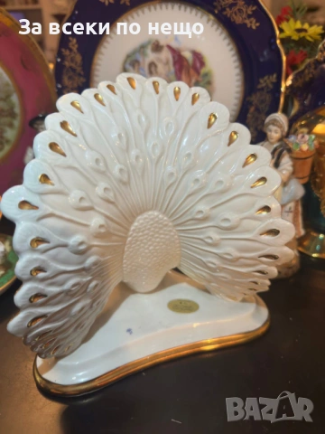 Capodimonte Italy Circa 1980 Porcelain Peacock Figurine W/ Colorful Crystal Accents Паунът Код P1848, снимка 7 - Декорация за дома - 53015053