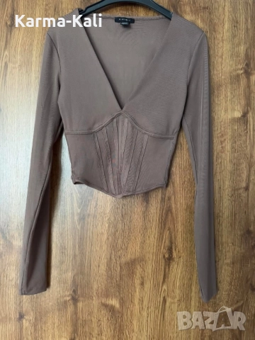 2 къси блузи , снимка 2 - Блузи с дълъг ръкав и пуловери - 52094453