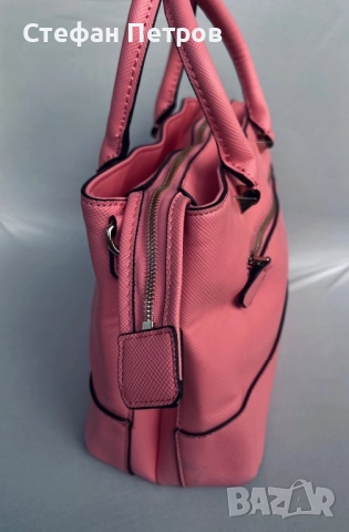 Дамска чанта Guess Cordelia и яке, снимка 3 - Якета - 52444070