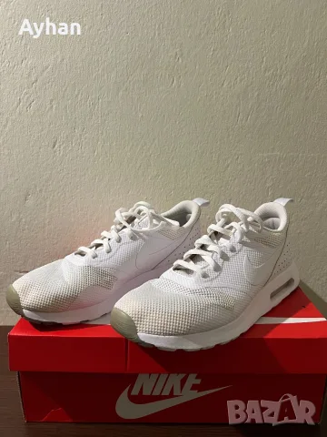Оригинални Nike Air Max Tavas – изцяло бели- размер 43/ 27.5см стелка