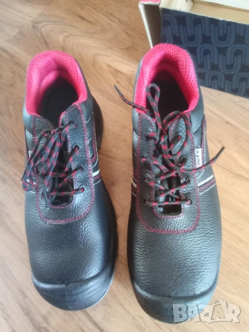 Нови работни обувки № 44 естествена кожа, снимка 3 - Мъжки боти - 53831597