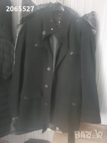 Мъжко палто, снимка 4 - Палта - 48141153