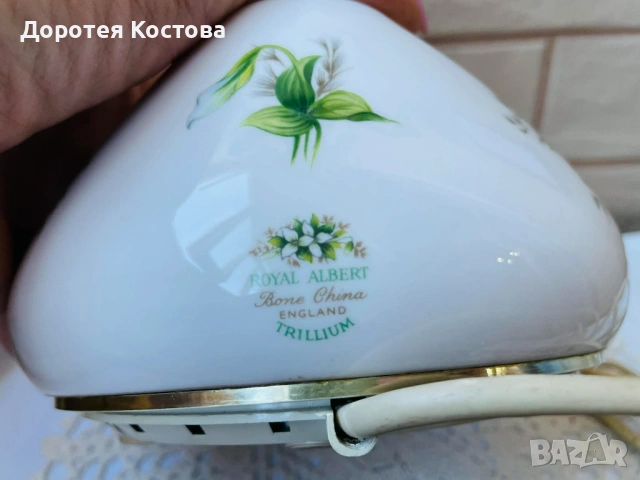 ROYAL ALBERT красив телефон от костен порцелан от Англия, снимка 8 - Антикварни и старинни предмети - 53806876
