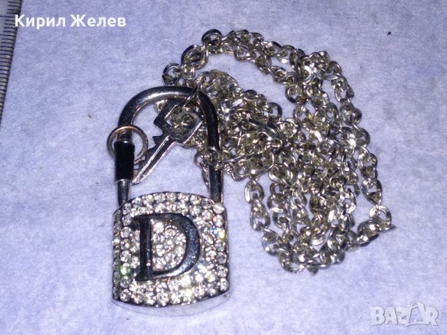 ШАРМАНТЕН МЕДЕН с БЯЛА ПОЗЛАТА АРТ ПЕНДАНТ КАТИНАРЧЕ с ИСКРАЩИ КРИСТАЛИ и СТОМАНЕНА ВЕРИЖКА 37394, снимка 2 - Колиета, медальони, синджири - 41389433