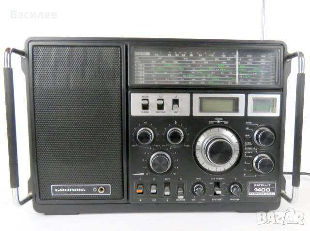 Grundig 1400 Satellit Professional, снимка 2 - Радиокасетофони, транзистори - 42169201