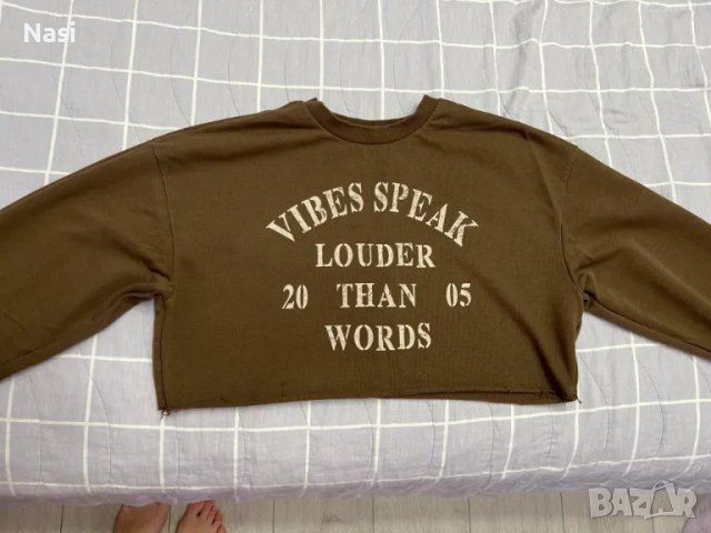 Блуза Bershka , снимка 2 - Блузи с дълъг ръкав и пуловери - 47368369