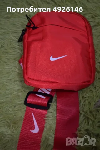 ЧИСТО НОВА! Nike чантичка