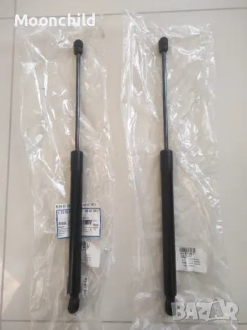 Audi Q7 2014 4LB oригинални амортисьори за ел. багажник , снимка 5 - Части - 48406400