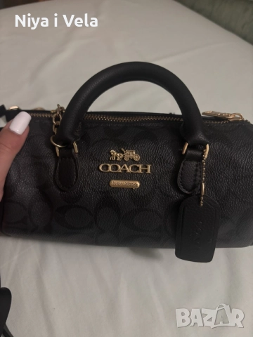 Черна чанта на Coach, снимка 2 - Чанти - 55965002