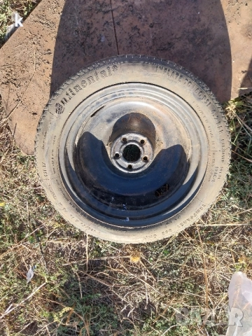 Здравейте продавам гума патерица от фолксваген 125 70 16, снимка 2 - Гуми и джанти - 51803014