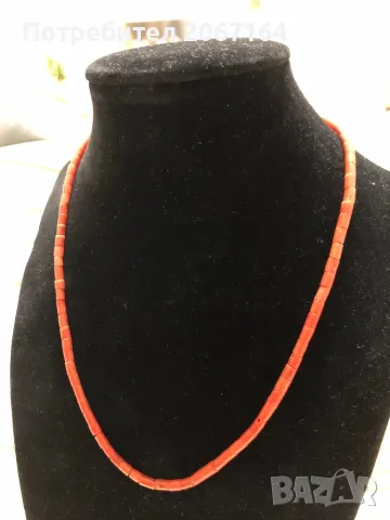 Гердан от корал, снимка 2 - Колиета, медальони, синджири - 48999001