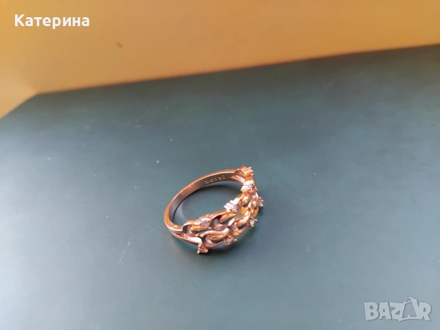 Позлатен пръстен  с проба 585 злато, снимка 2 - Колиета, медальони, синджири - 50575444