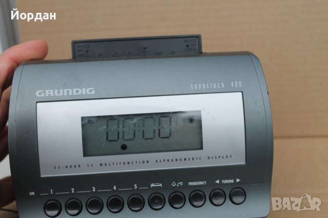 Радио ''Grundig Sonoclock 400'', снимка 15 - Радиокасетофони, транзистори - 44338331