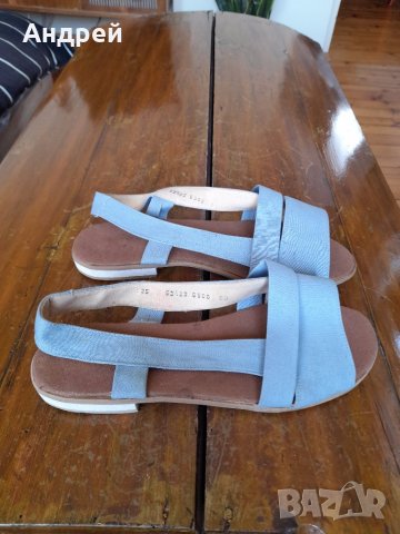 Стари дамски сандали Пирин, снимка 2 - Други ценни предмети - 41140023