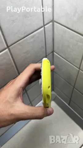 Modded PS Vita PCH-2000 Light Green/White 128GB 150+ Games, снимка 7 - PlayStation конзоли - 55891655
