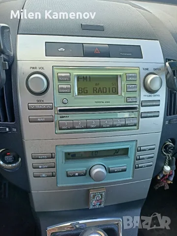 Продавам Toyota Corolla Verso, снимка 3 - Автомобили и джипове - 56247103
