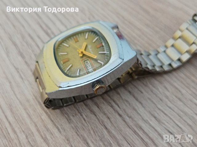 Часовник Ракета СССР , снимка 2 - Антикварни и старинни предмети - 39516328
