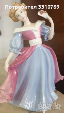 Изящна порцеланова статуетка. , снимка 1