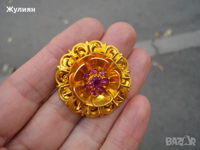 СТАРА ПОЗЛАТЕНА БРОШКА , снимка 3 - Антикварни и старинни предмети - 47547312