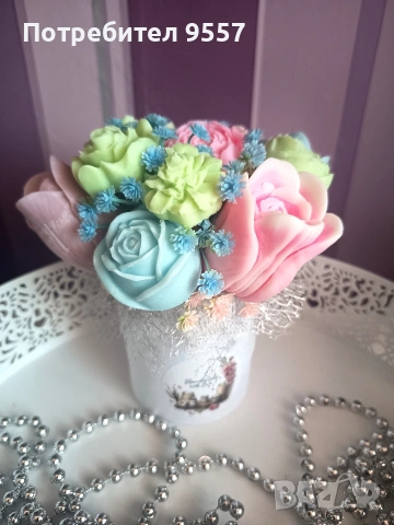 Букет от ръчно изработени ароматни соеви цветя