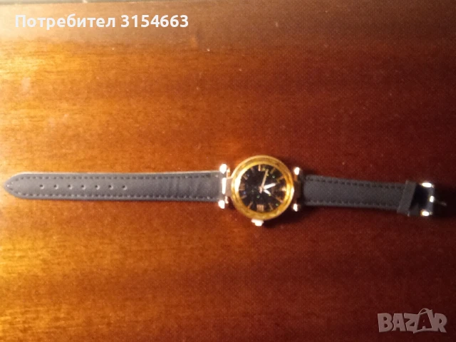 Дамски часовник , снимка 2 - Дамски - 50624680