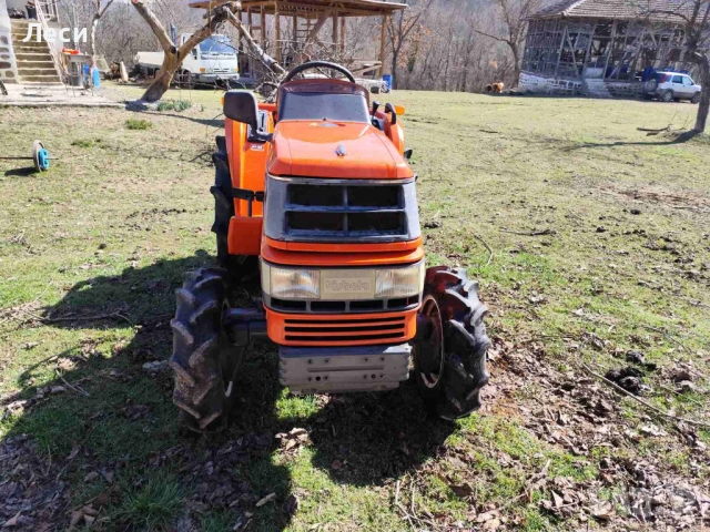 Трактор Kubota GT 3 4х4 23 к.с. с мулчираща косачка и теглич , снимка 7 - Селскостопанска техника - 53850098