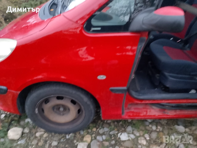 Продавам Peugeot 1007 мини ван на части 1.4 бензин 2005 год.Всичко по колата е налично., снимка 6 - Части - 52295790