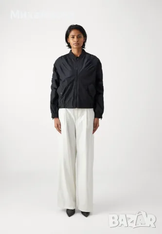 Яке бомбър на DKNY, черено, размер М, снимка 11 - Якета - 56372668