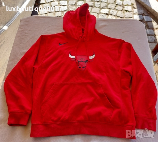 Чисто нов без етикет суичър Nike NBA Chicago Bulls L