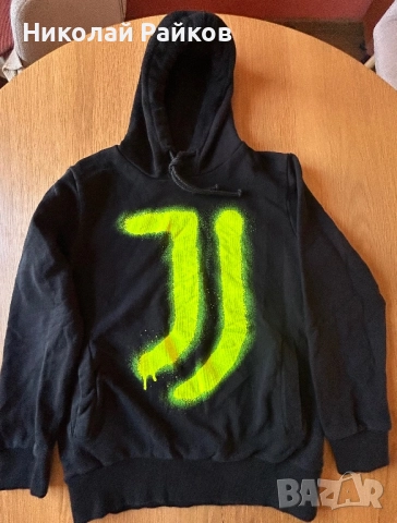 Оригинален суитшърт на Ювентус Размер Л 