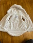 Елегантен мек пух елек с качулка в екрю Primar р-р 86 за 12-18 месно, снимка 6