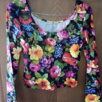 Къса дамска блуза, снимка 2 - Блузи с дълъг ръкав и пуловери - 35959274