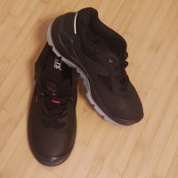 Работни обувки чисто нови , снимка 1 - Други - 42660928