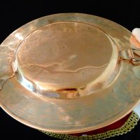 Персийска кована медна чиния,орнаменти. , снимка 3 - Антикварни и старинни предмети - 40951122