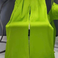 Дамски сатенен панталон цвят лайм с висока талия, универсален размер, снимка 1 - Панталони - 44790544