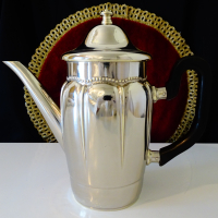 Посребрена кана,чайник,релеф. , снимка 2 - Антикварни и старинни предмети - 36400990