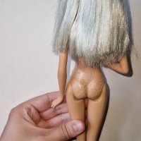 реставрирана оригинална кукла Барби със синкава коса, снимка 6 - Кукли - 41405531