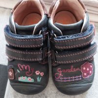 Обувки за прохождане Biomecanics, снимка 1 - Бебешки обувки - 40111390