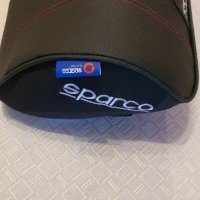 Възглавница за врат и изправена стойка при шофиране "Sparco". Размер 22/22 Цвят - спортно черно/черв, снимка 4 - Аксесоари и консумативи - 40414865