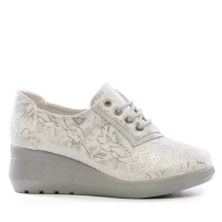 Дамски обувки с връзки на платформа в бяло и бежово , снимка 1 - Дамски ежедневни обувки - 44742111